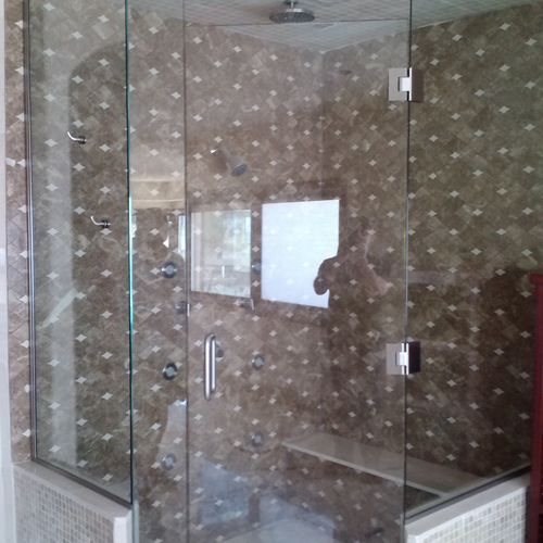 custom shower with trabsom lite