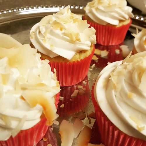 Gluten free toasted coconut cupcakes