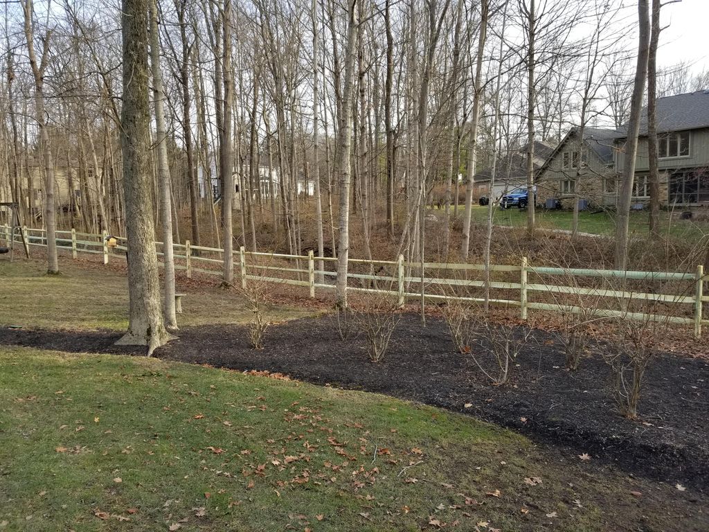 fencing (3-rail wooden fence)