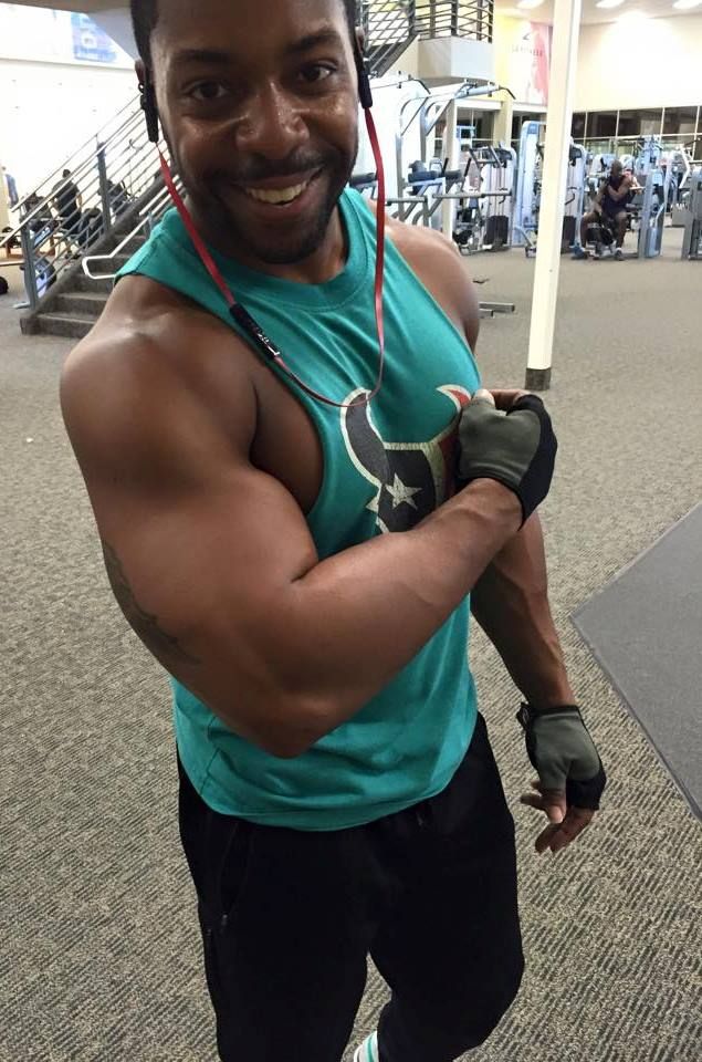 Working out, big guns