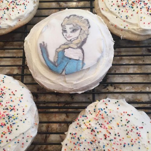 Hand painted Elsa sugar cookie
