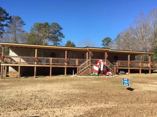 This is a roof I built over the deck. Georgia 