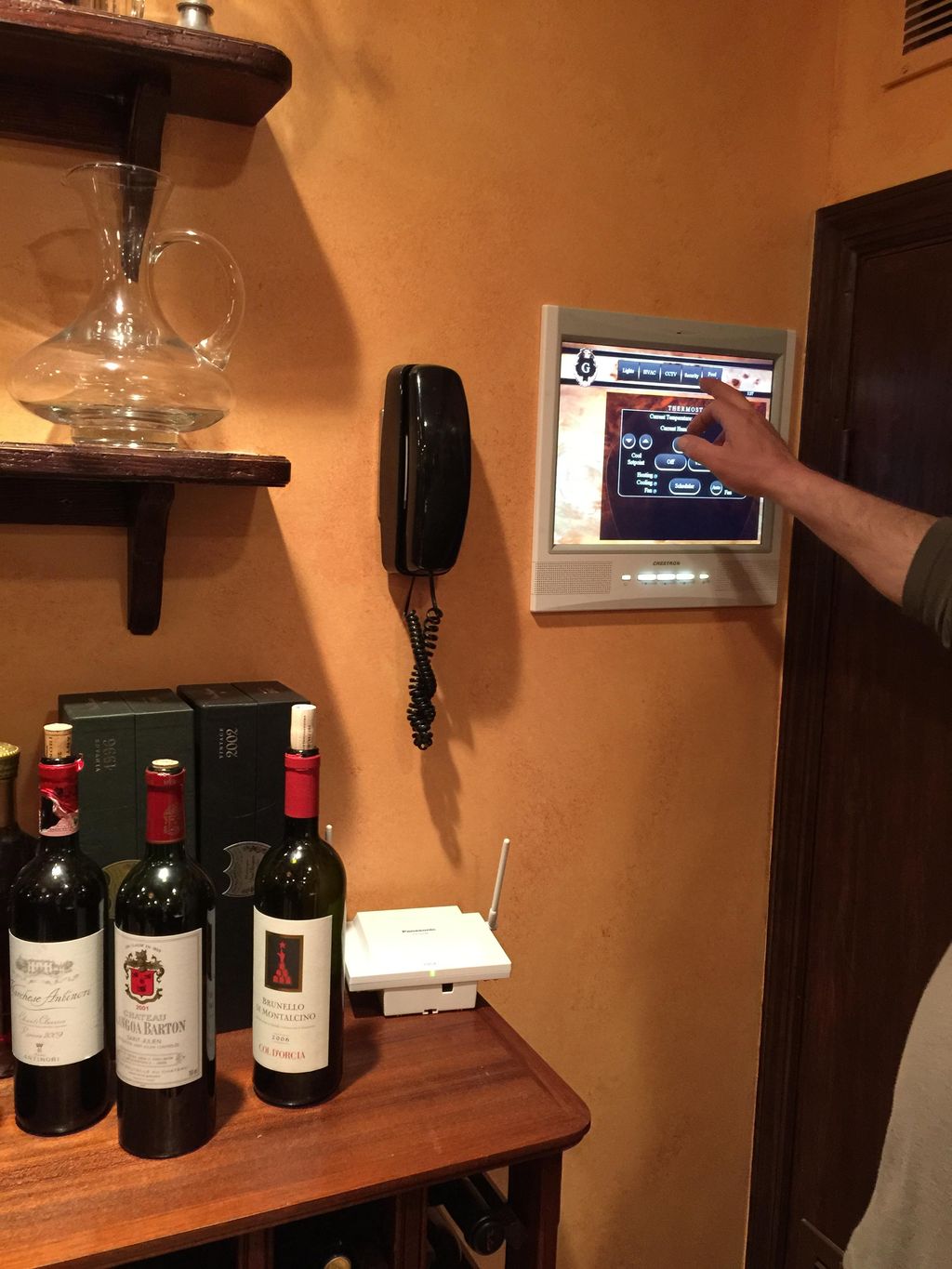 Crestron? no problem, we have programmers and inst