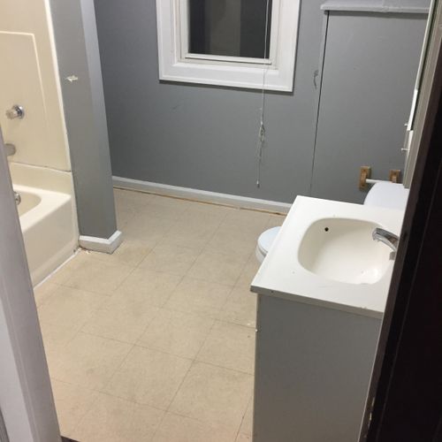 Customers bathroom after move-out cleaning