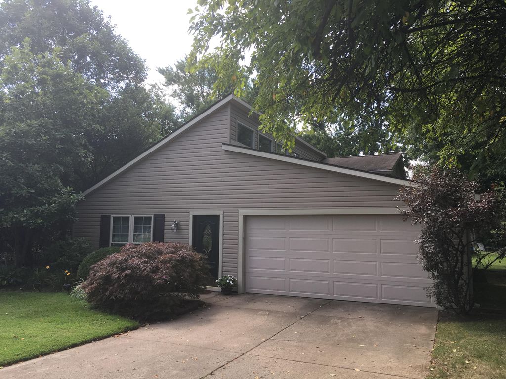 Vinyl Siding,Gutters,Trim,Doors