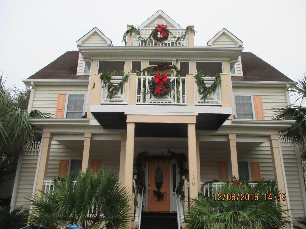 Duro Builders took the old stair case and turned i