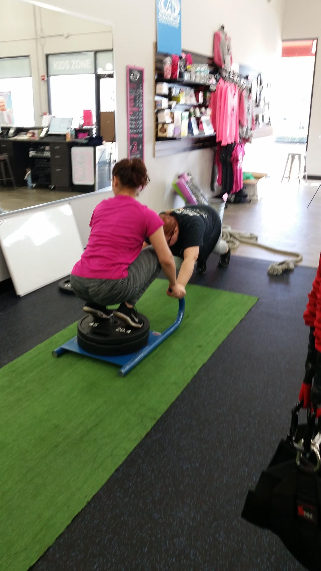 Sled push (;