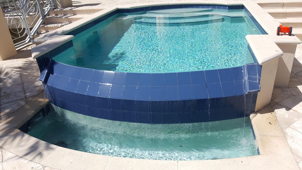 Swimming pool restoration