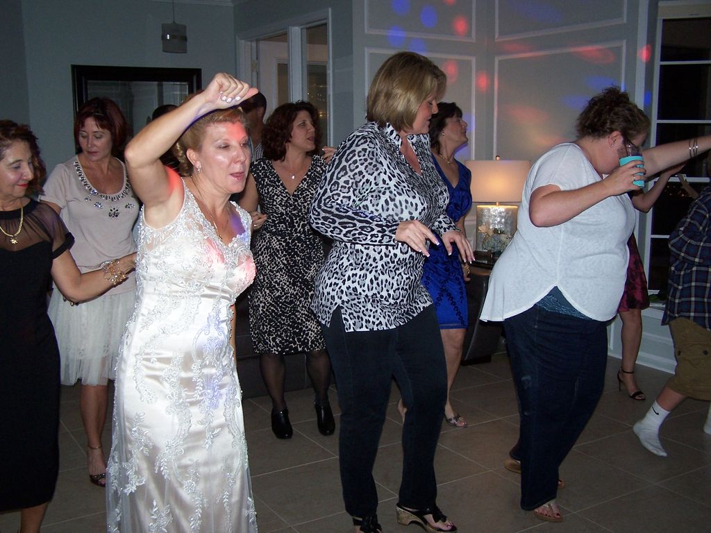 Private Home Weddings and Receptions.  We Keep Dan