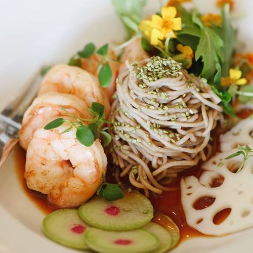Soba salad w/shrimp, radish, lotus