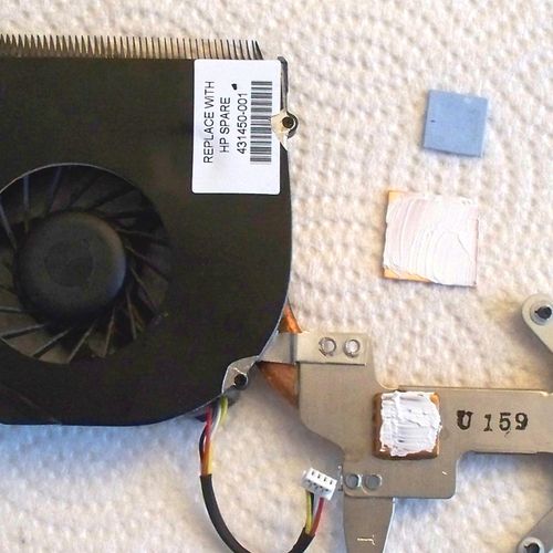 Laptop cooling device upgraded with copper pad for