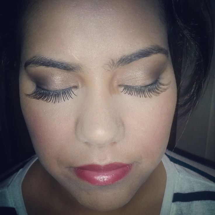 Beautiful neutral colors for this sister of the br