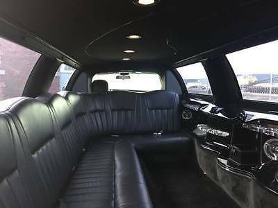 120' Lincoln Stretch Limousine Interior