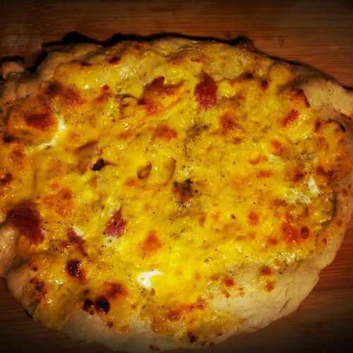 Egg and Cheese Pizza 