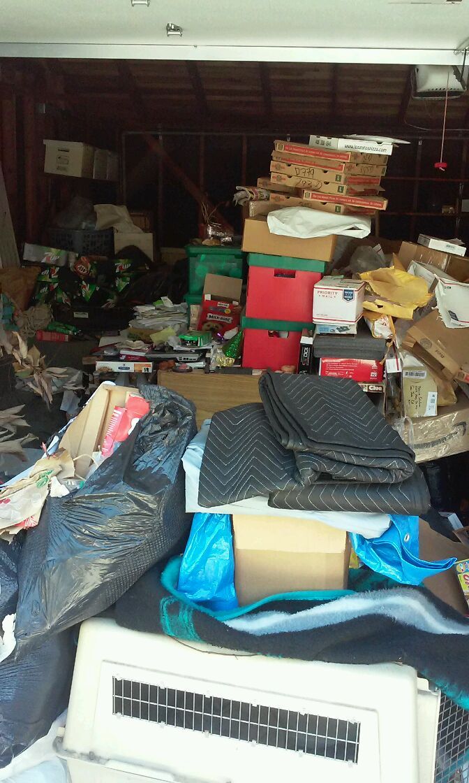 Garage clean out of all debri 