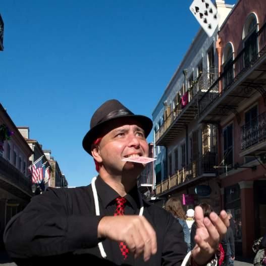 New Orleans Magician tommEE pickles