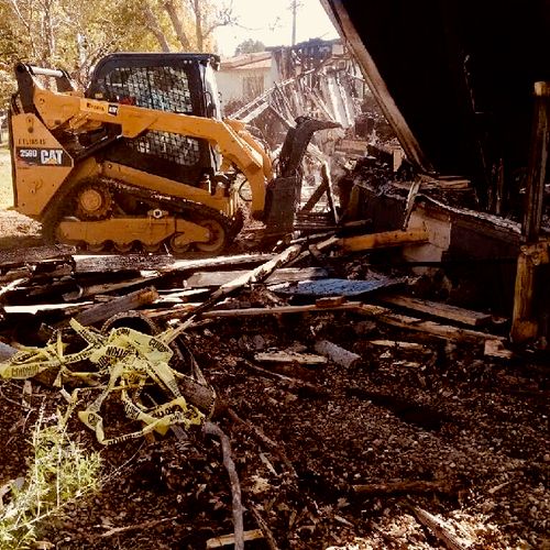 Removing large debris from a job site