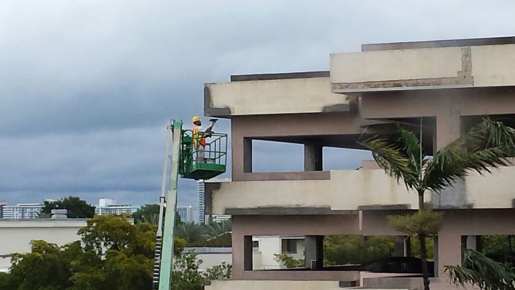 MOUNT SINAI MIAMI BEACH RESTAURATION CONCRETE Y RE
