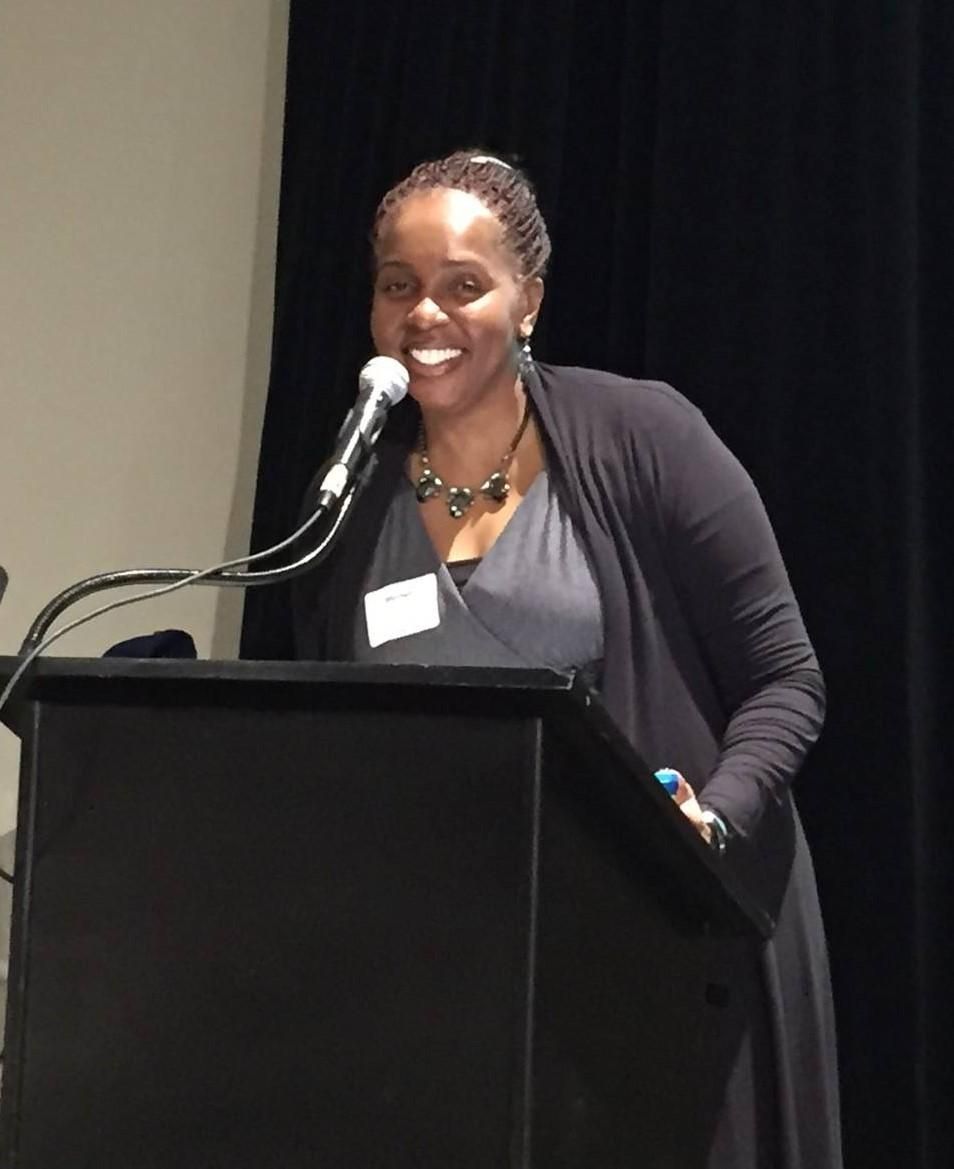 Meshell moderating Networking