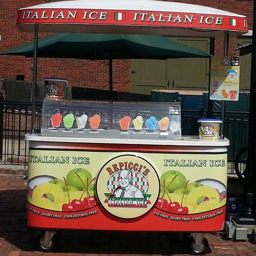 Italian Ice cart on River Street