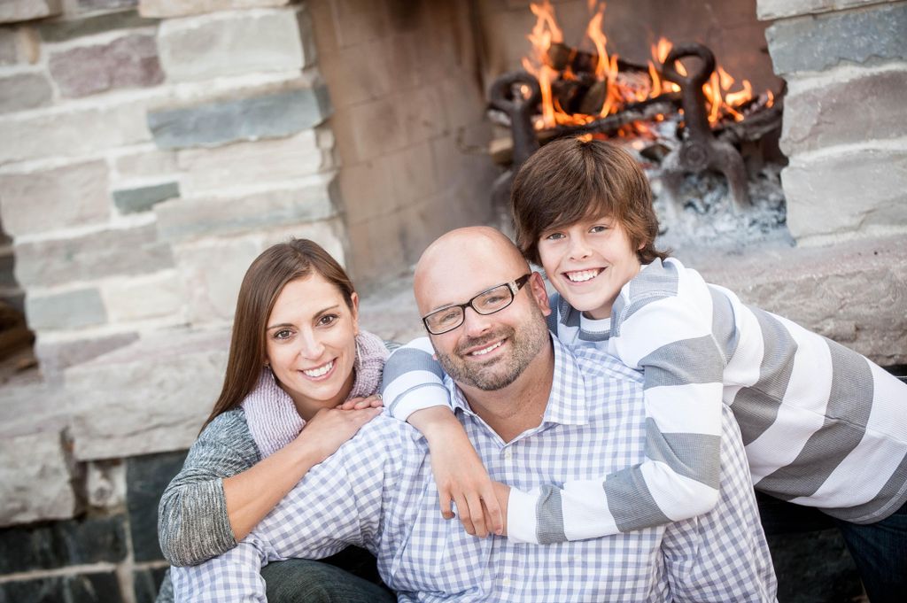 Family portrait session at The Gardens of Castle R