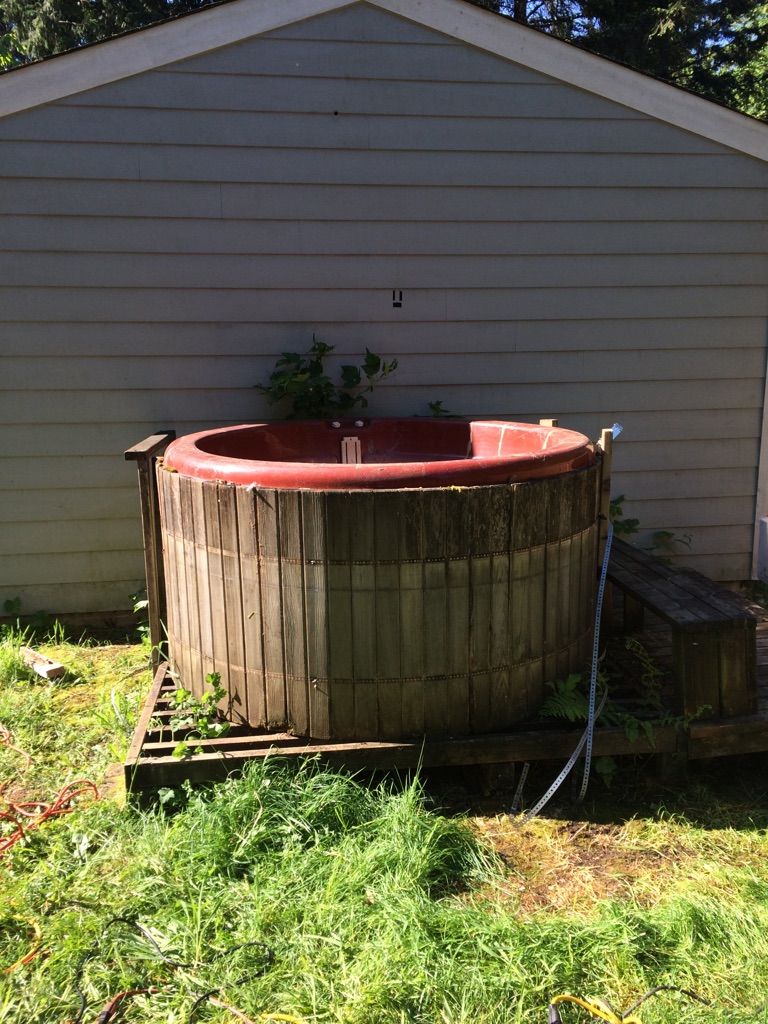 Hot Tub Demo - Before -
NW Olympia, 
May 2016
