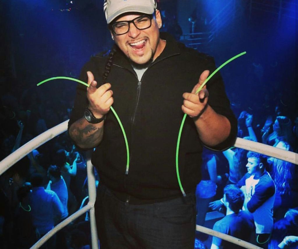 Club x Fridays Sf quick photo with main room crowd