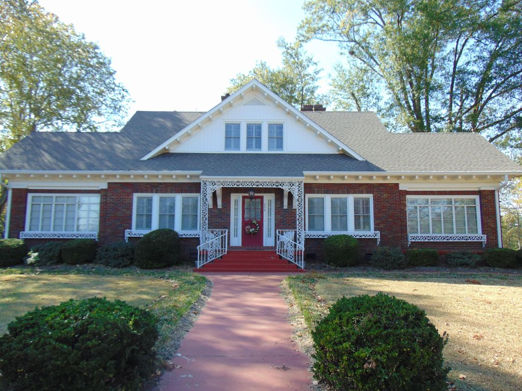 A big house of 4650 sq ft