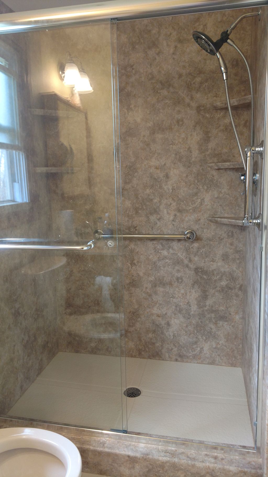 stand up shower with doors