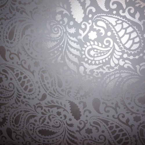 Close up of stenciled accent wall using Benjamin M