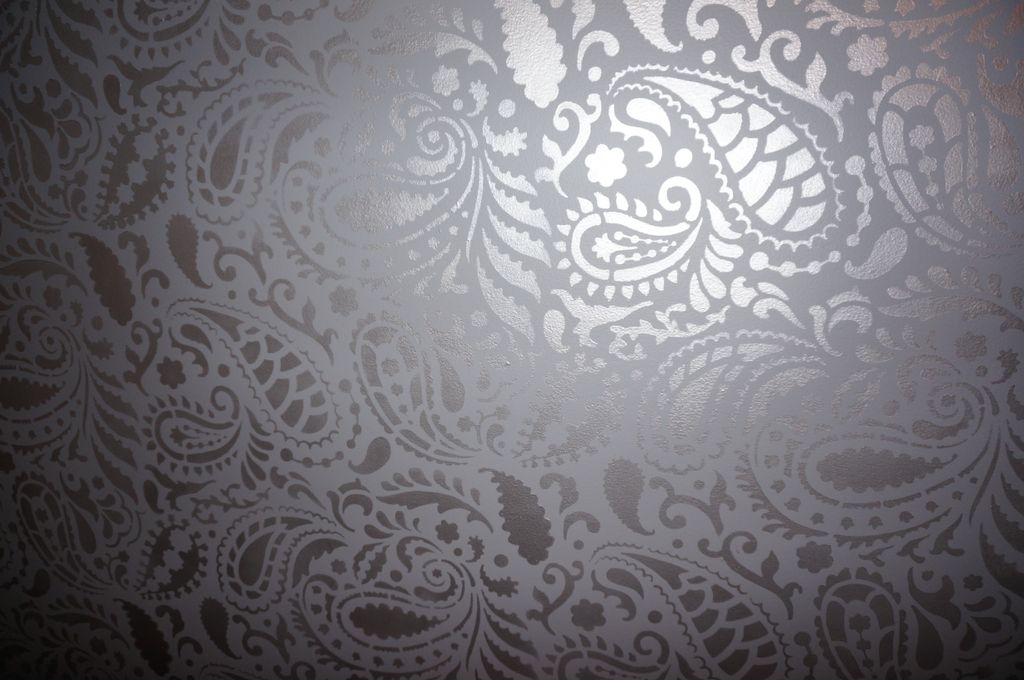 Close up of stenciled accent wall using Benjamin M