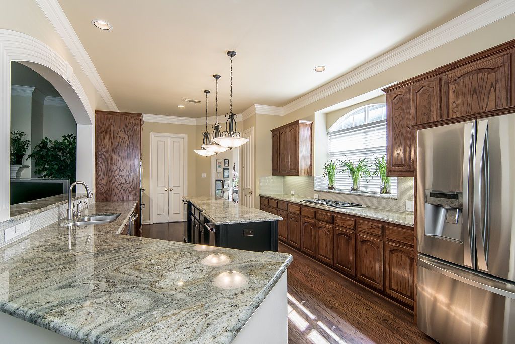 Kitchen remodel or update, we can help.