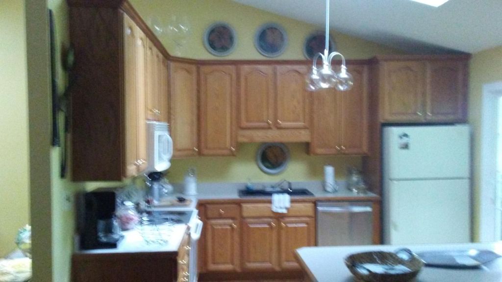 Kitchen and Cabinets (Before)