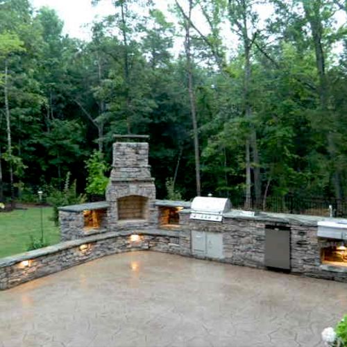 Outdoor Kitchen and Fireplace