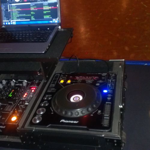 digital set up, I can do video djing also