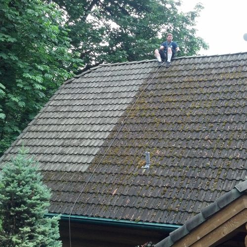 Tile roof with a steep pitch, problem.