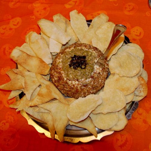 cheese ball with pita chips