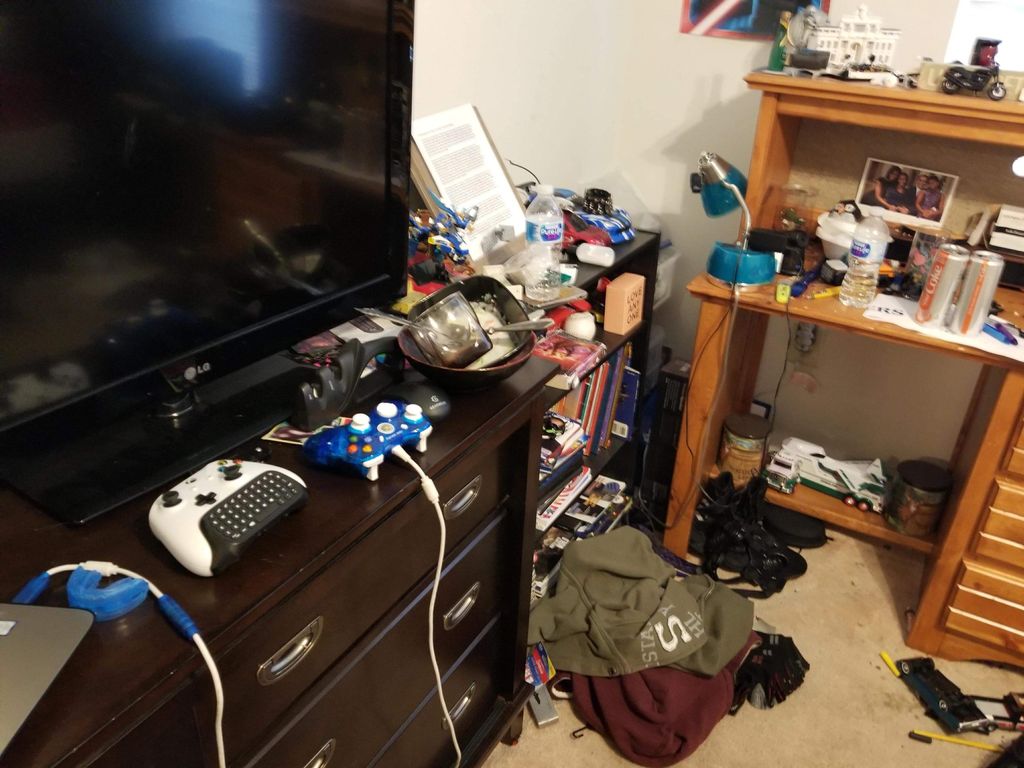 Bedroom before a 2 hour cleaning 
