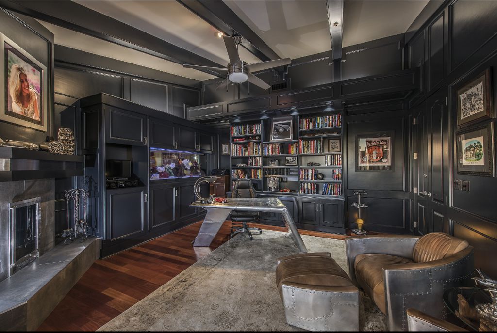 Man Cave Office/Library
