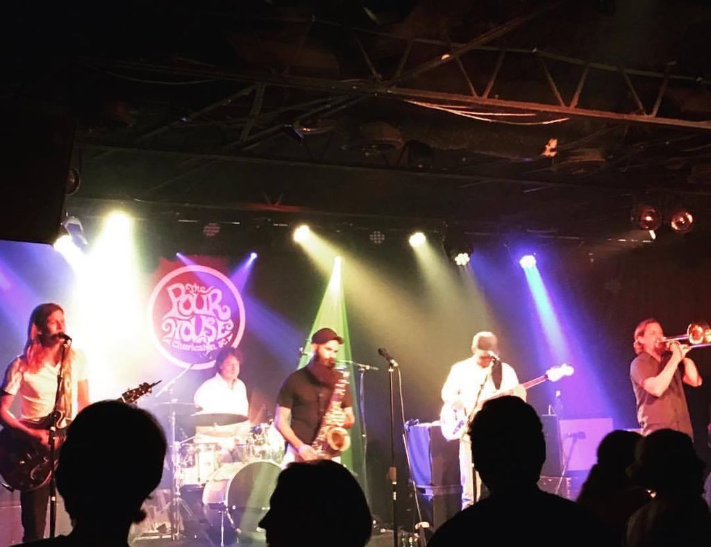 Sol Driven Train - Pour House