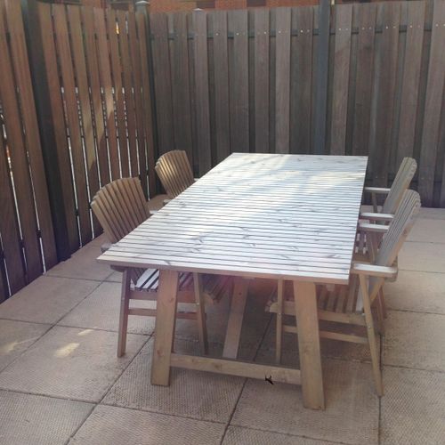 Patio table and chairs build