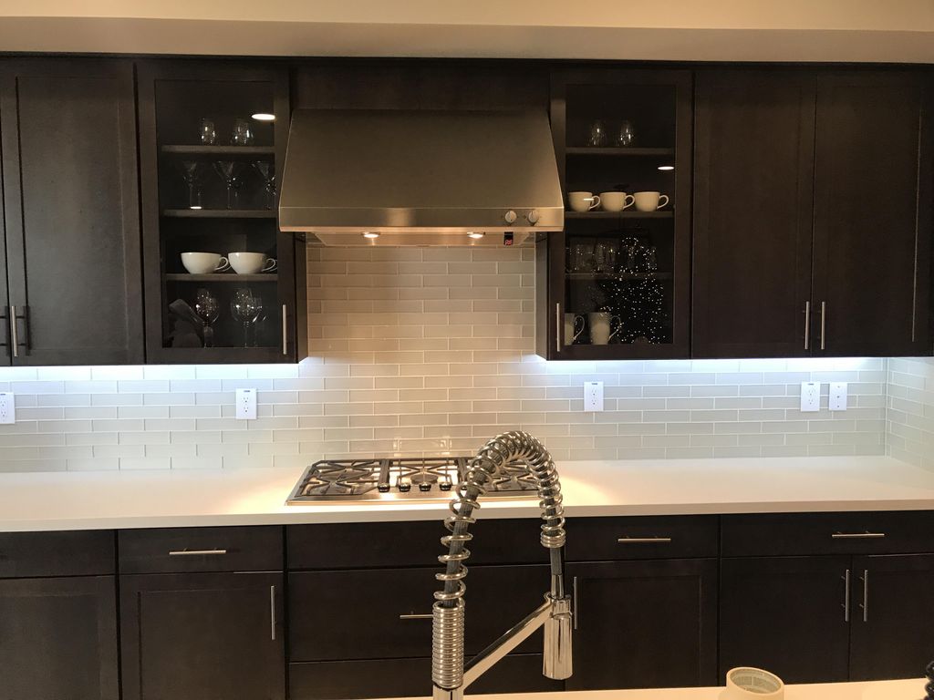 New under cabinet lights on a dimmer!