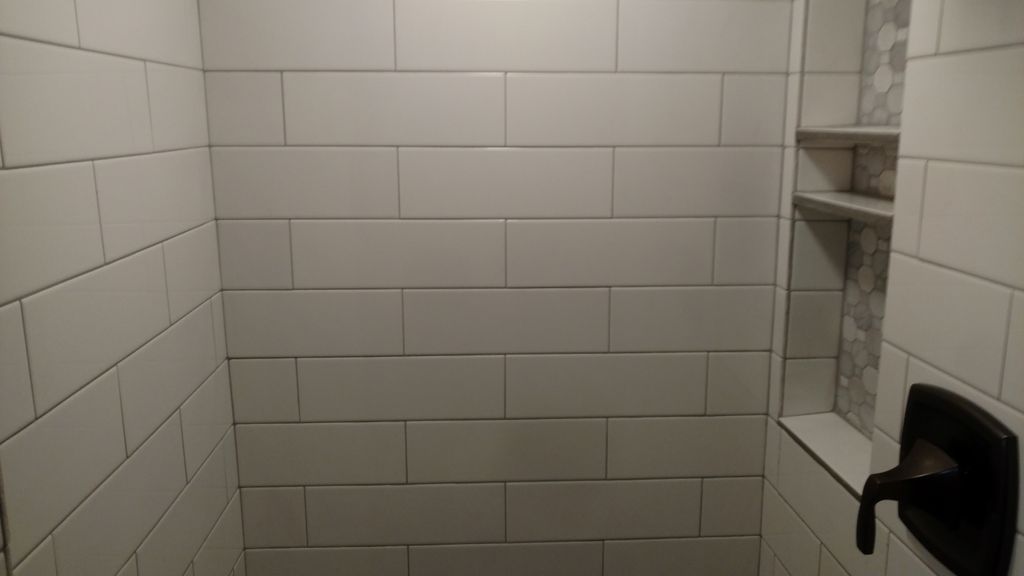 Tile surround