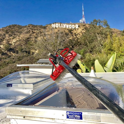A clean Skylight with a clean view of the Hollywoo