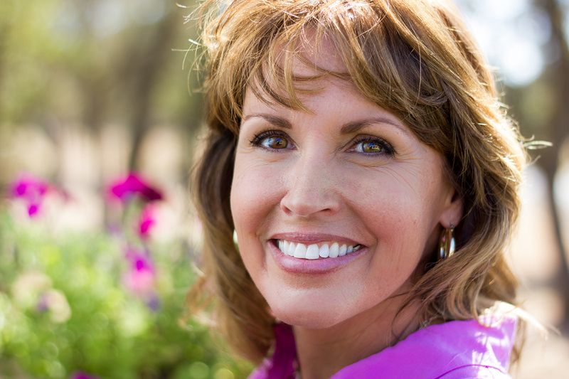Laura - Real Estate Agent Headshot