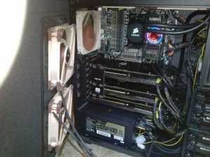 Meet the Monster:
ASUS SABERTOOTH 990FX R2.0 AM3+ 