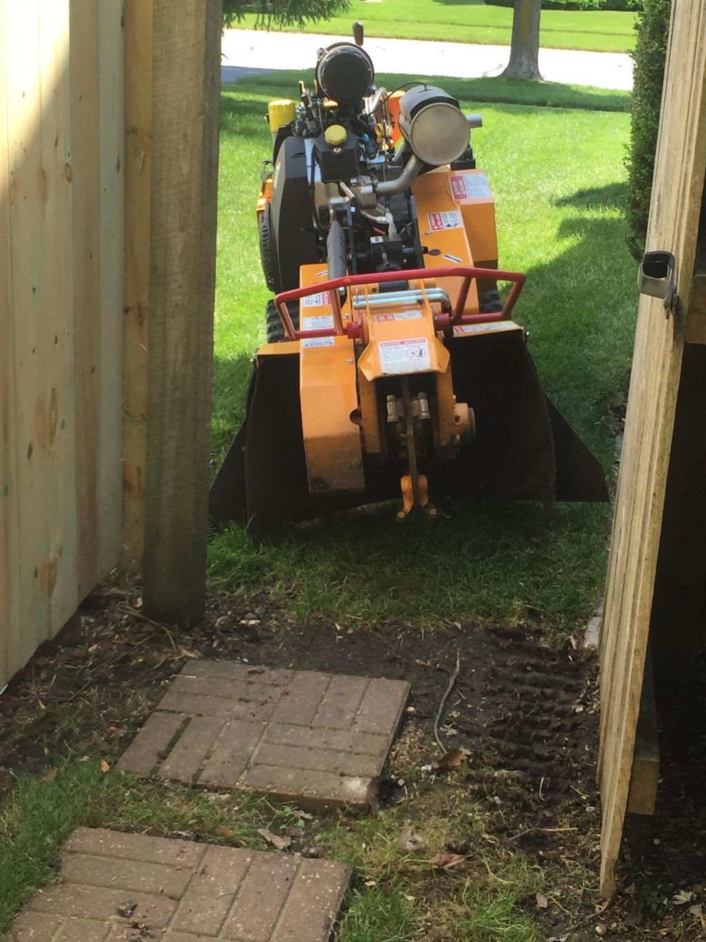 Bandit approaching narrow gate access