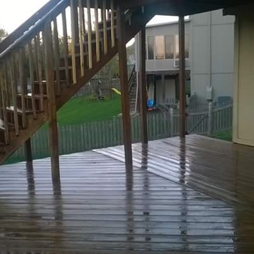 Peck Deck - Finished the Pressure Washing and got 