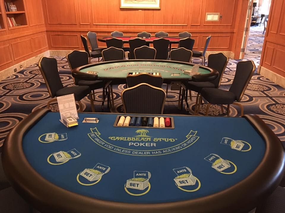 Caribbean Stud Poker Table