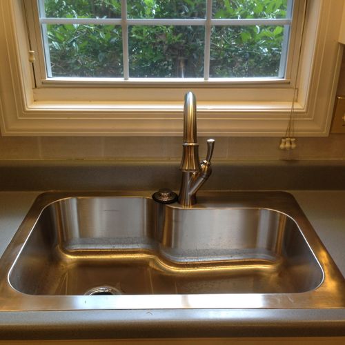 New sink and garbage disposal